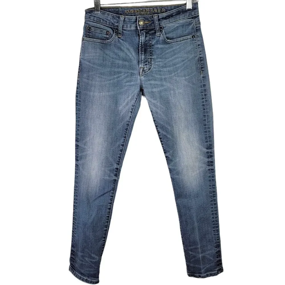 American Eagle Outfitters excellent pre